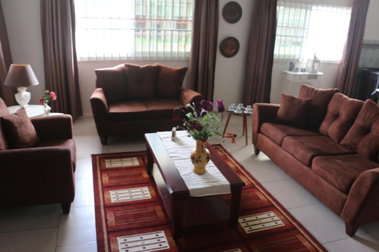 Dubbel Woonhuis Selderiestraat Paramaribo Kültér fotó