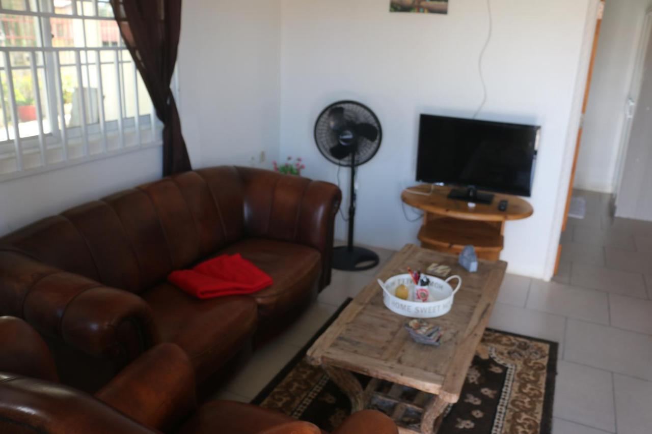 Dubbel Woonhuis Selderiestraat Paramaribo Kültér fotó
